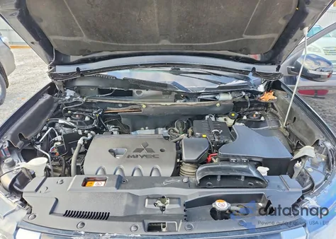 2020 Mitsubishi Outlander Se z USA, uszkodzony, nr VIN JA4AZ3A30LZ020053